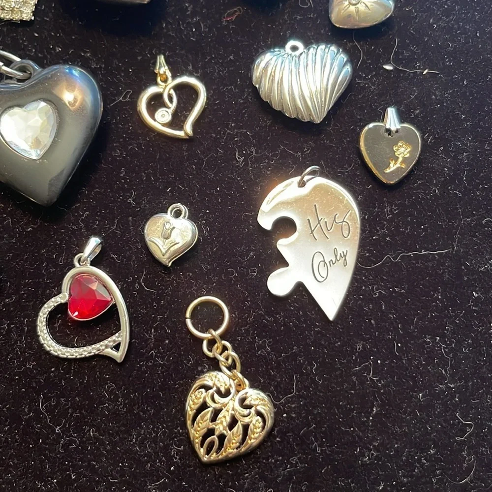 Heart (17) Pendants & Charms. All different. P